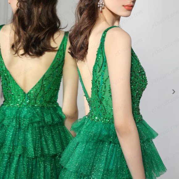 Green V-Cut Beaded Shiny Layers Party Cake Dress - Like New - Picture 10 of 11